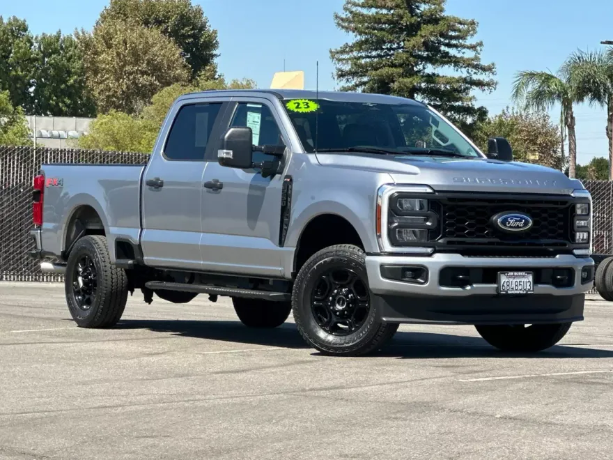 2023 Ford F-250 XL photo 1