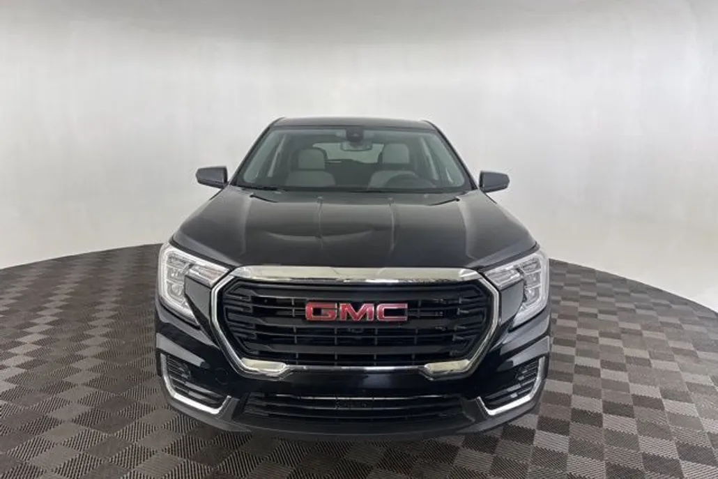 2024 Gmc Terrain SLE photo 1