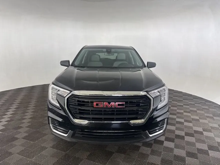2024 Gmc Terrain SLE photo 1