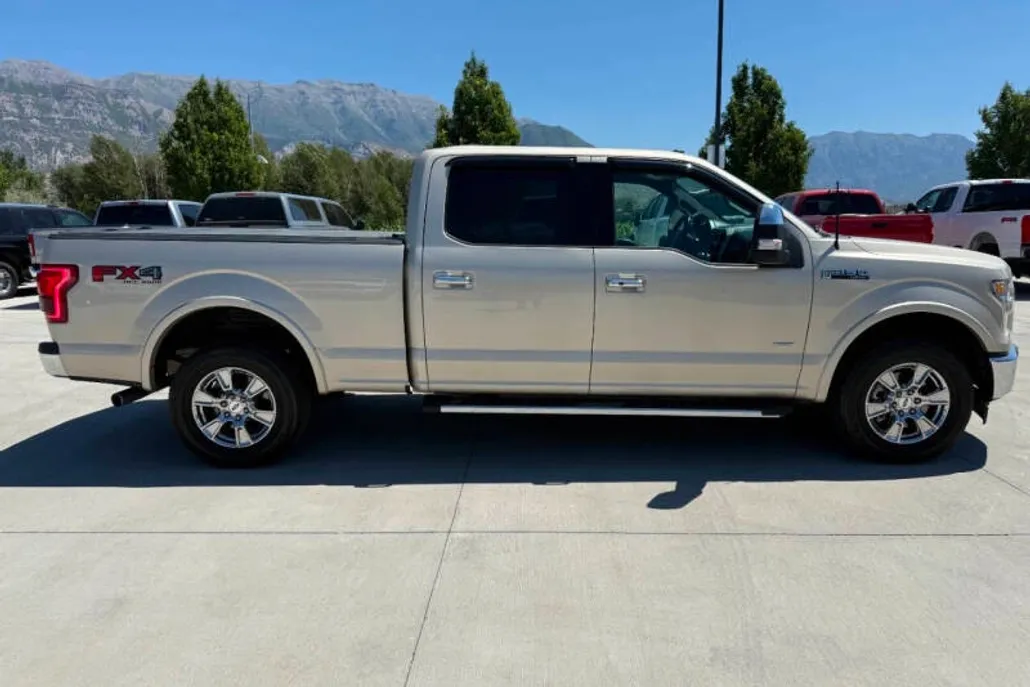 2017 Ford F-150 Lariat photo 1