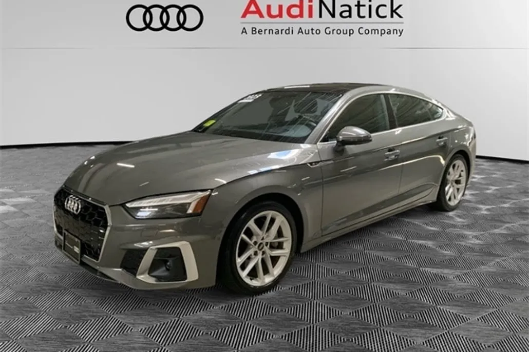 2023 Audi A5 45 S line Prestige photo 1