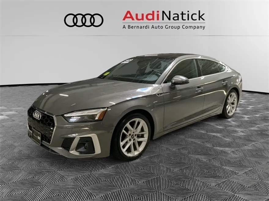 2023 Audi A5 45 S line Prestige photo 1