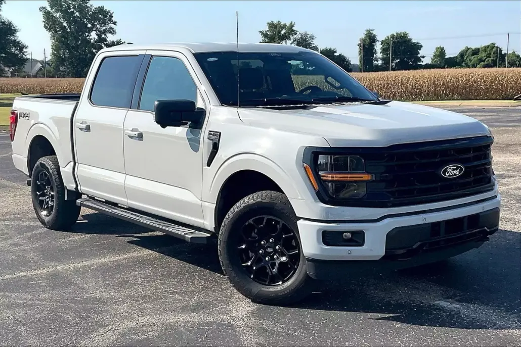 2024 Ford F-150 XLT photo 1