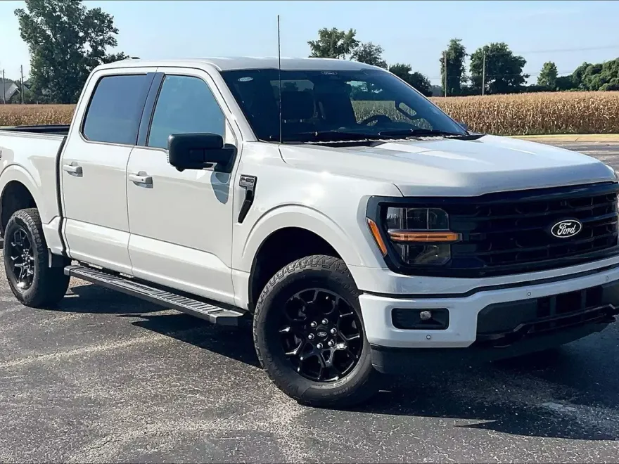 2024 Ford F-150 XLT photo 1