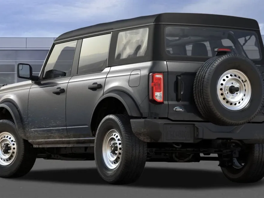 2025 Ford Bronco Base photo 1