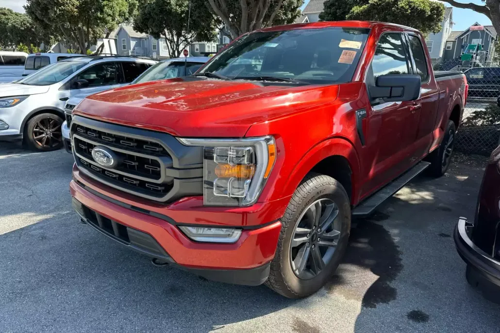 2023 Ford F-150 XLT photo 1