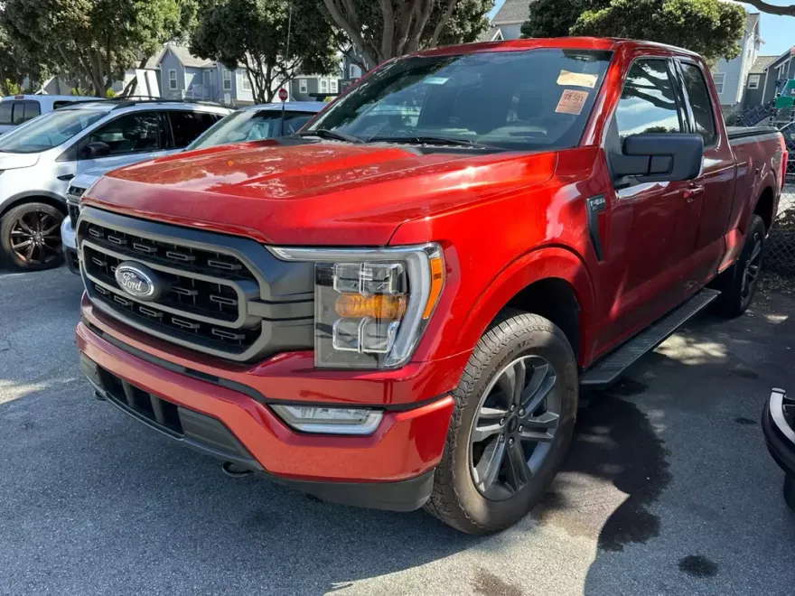 2023 Ford F-150 XLT photo 1