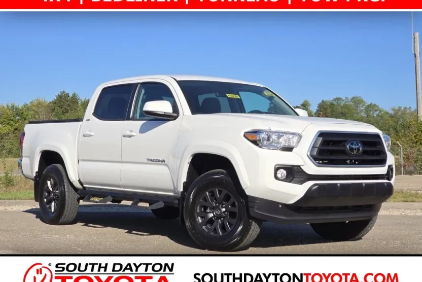 2023 Toyota Tacoma SR5 photo 1