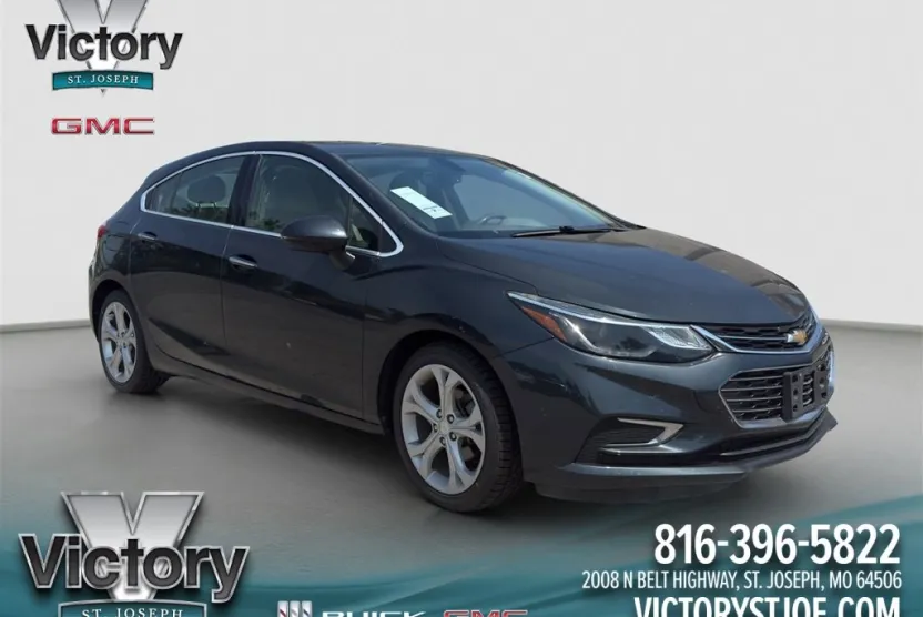 2017 Chevrolet Cruze Premier photo 1