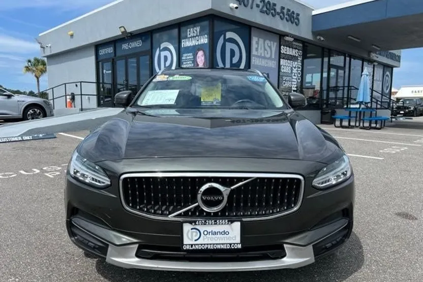 2020 Volvo V90 Cross Country T6 AWD photo 1