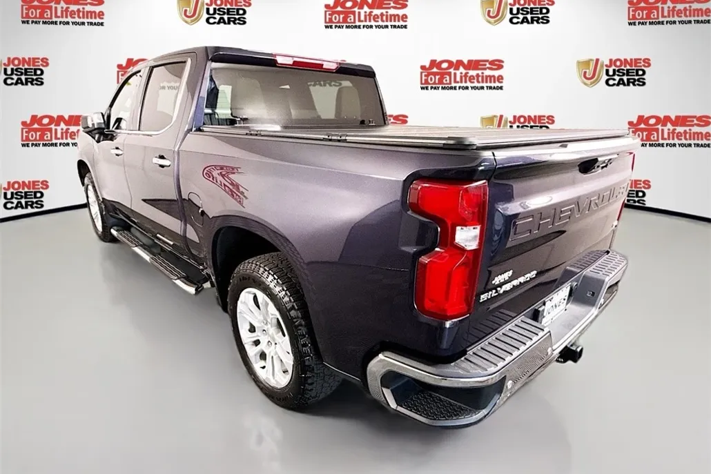 2023 Chevrolet Silverado 1500 LTZ photo 1