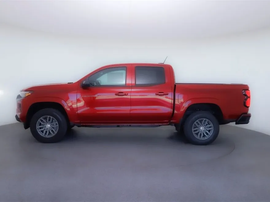 2026 Chevrolet Colorado LT photo 1
