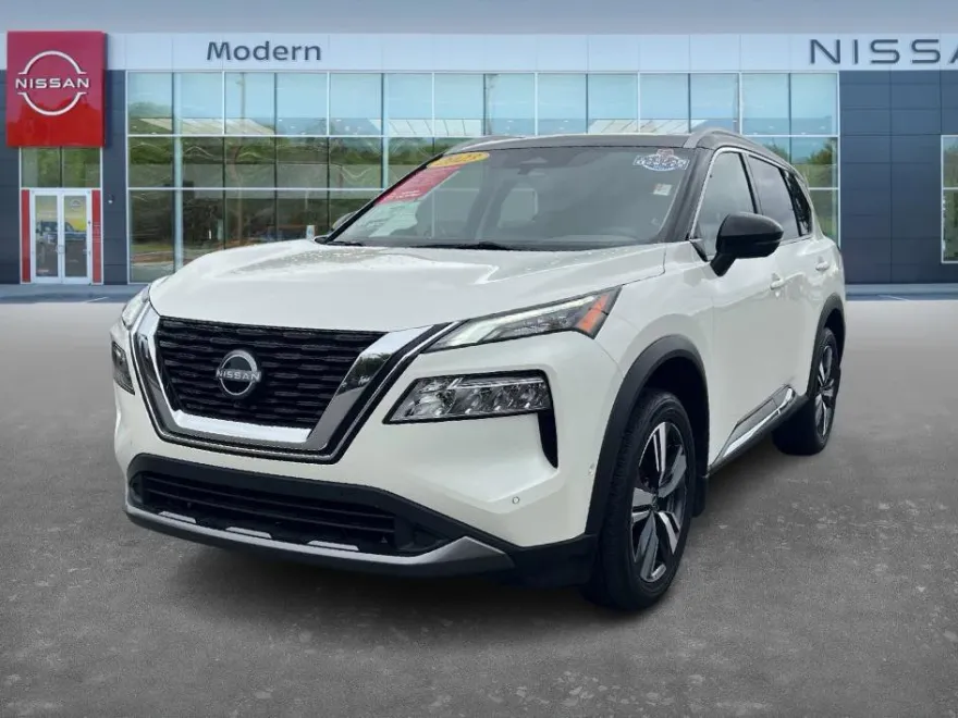 2023 Nissan Rogue SL photo 1