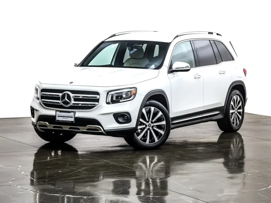 2023 Mercedes Benz GLB 250 photo 1