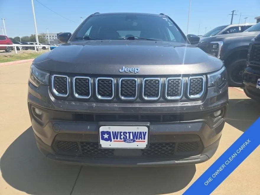 2024 Jeep Compass North Edition Latitude photo 1
