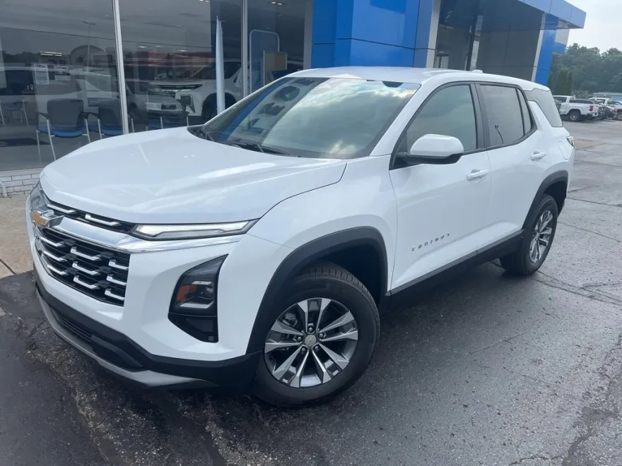2026 Chevrolet Equinox LT photo 1