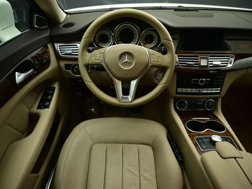2013 Mercedes Benz CLS 550 photo 1