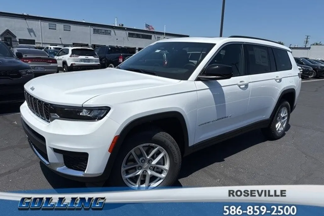 2025 Jeep Grand Cherokee Laredo photo 1