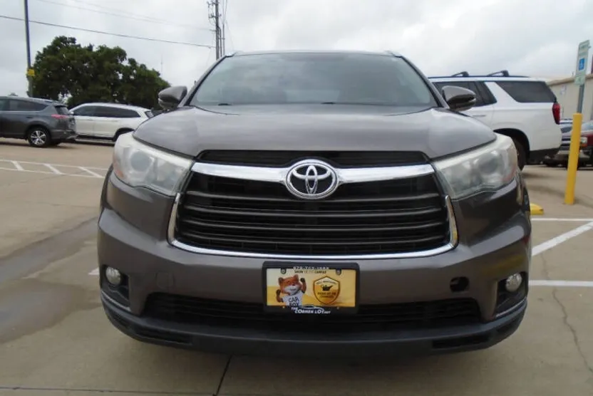 2016 Toyota Highlander Base Hybrid photo 1