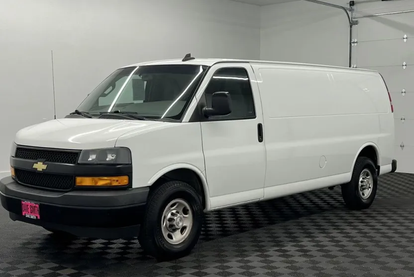 2020 Chevrolet Express 2500 Work Cargo Van photo 1