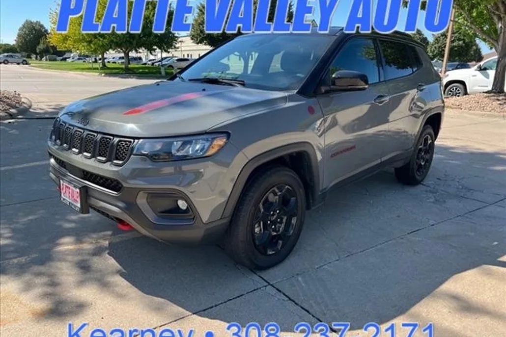 2023 Jeep Compass Trailhawk photo 1
