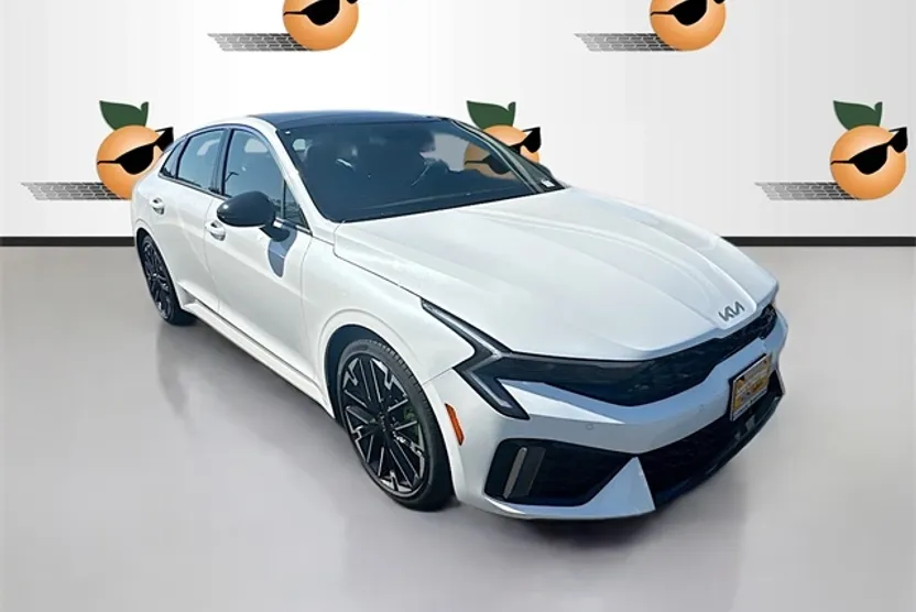 2026 Kia K5 GT photo 1