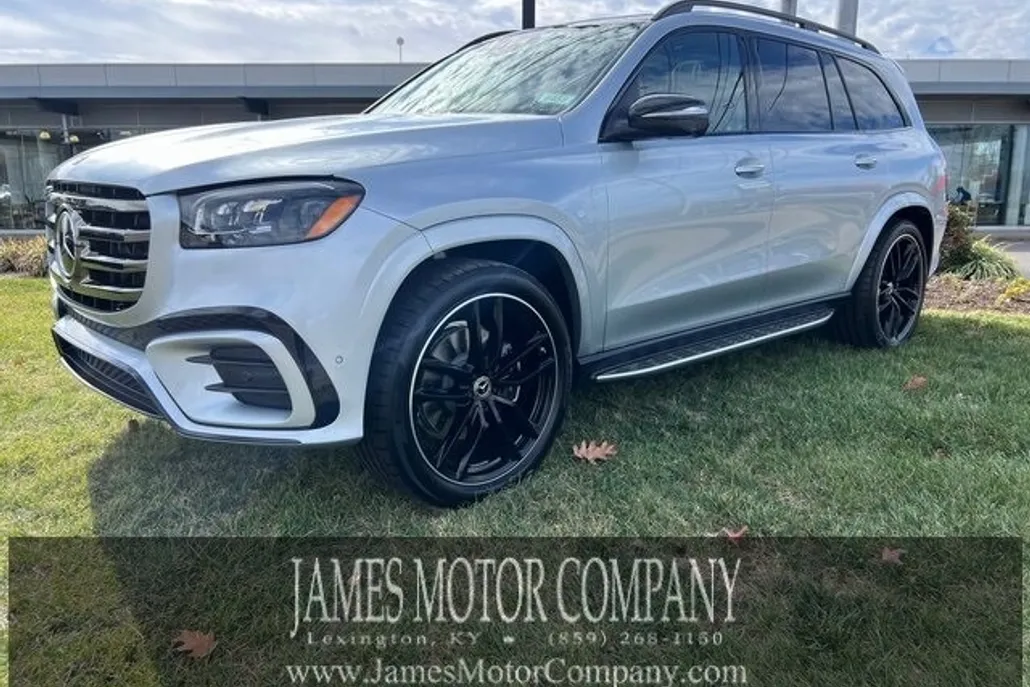 2025 Mercedes Benz GLS 580 4MATIC photo 1
