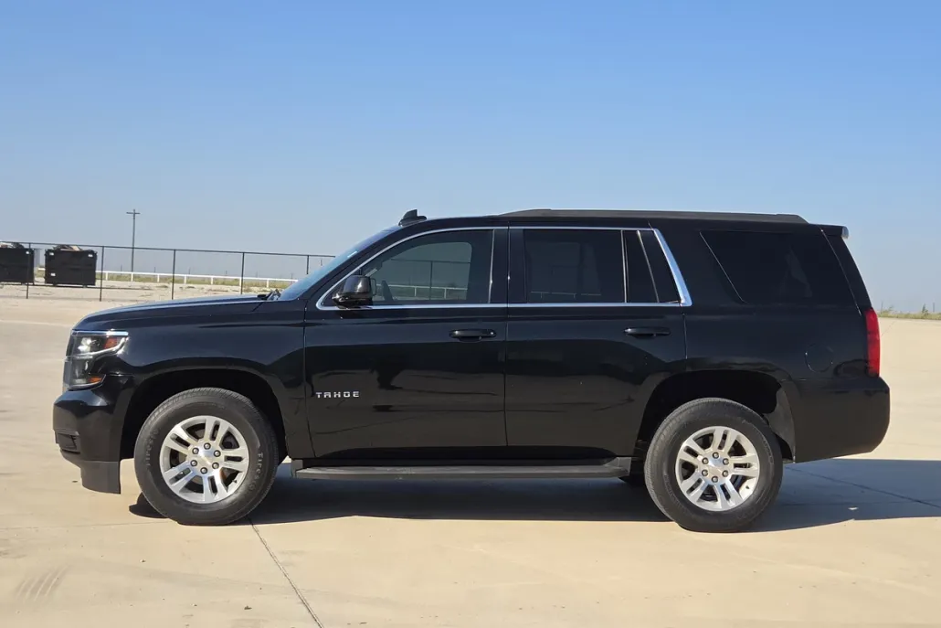 2018 Chevrolet Tahoe LS photo 1