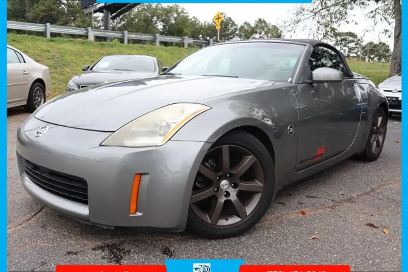 2005 Nissan 350Z Touring photo 1