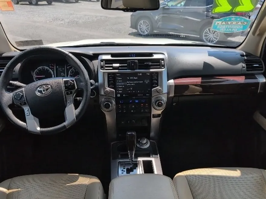 2022 Toyota 4Runner Limited photo 1