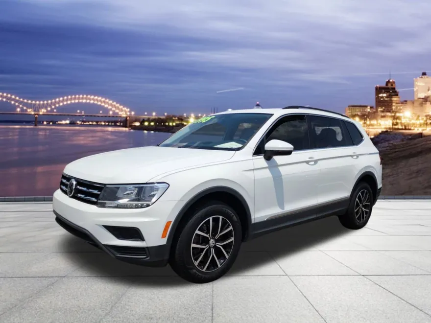 2021 Volkswagen Tiguan SE photo 1