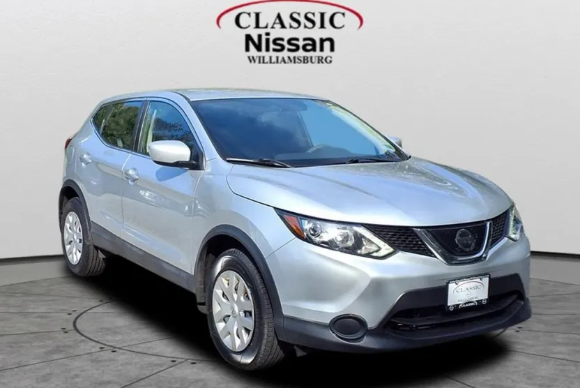 2019 Nissan Rogue Sport S photo 1