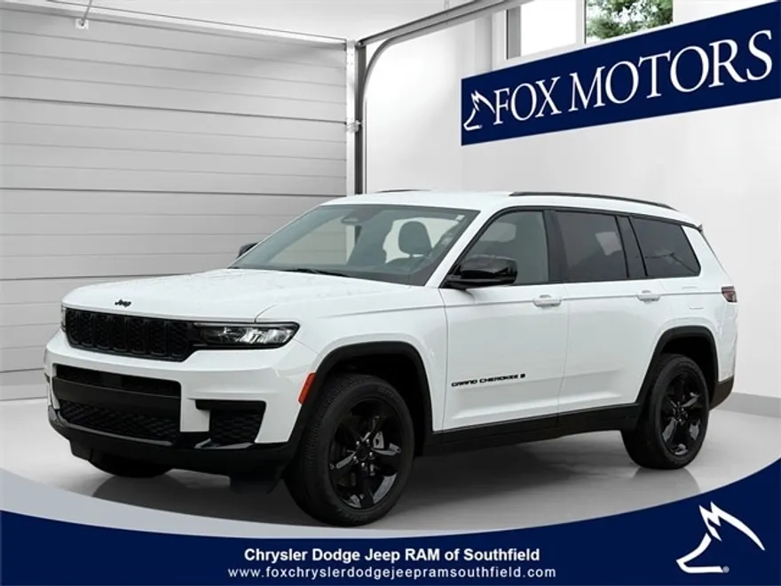 2023 Jeep Grand Cherokee Altitude photo 1