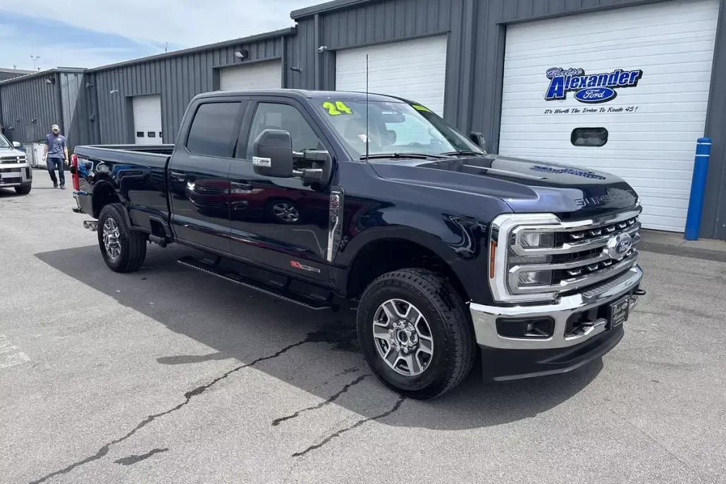 2024 Ford F-350 Lariat photo 1