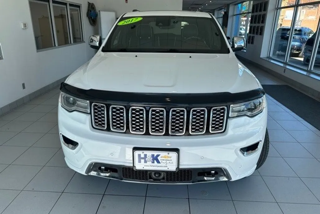 2017 Jeep Grand Cherokee Overland photo 1