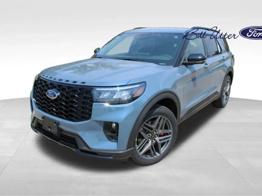 2025 Ford Explorer ST-Line photo 1