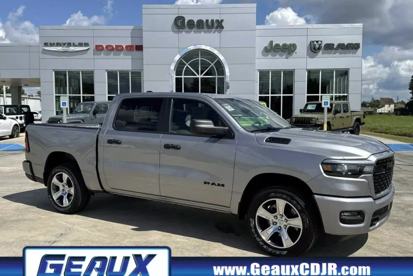 2026 Ram 1500 Express photo 1