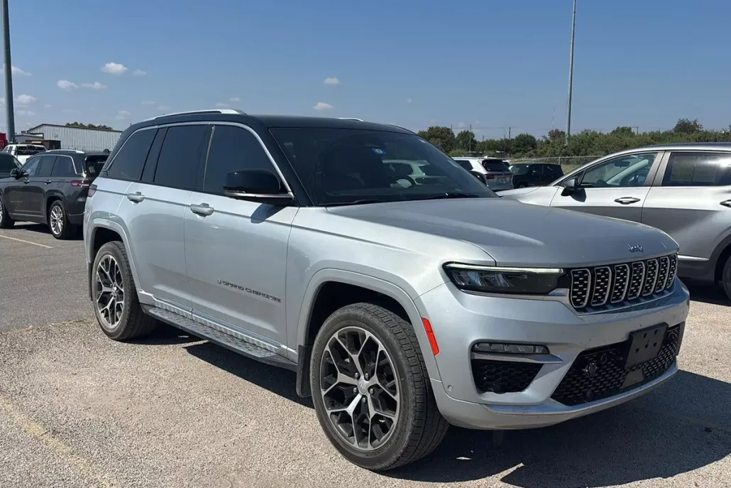 2023 Jeep Grand Cherokee Summit Reserve photo 1