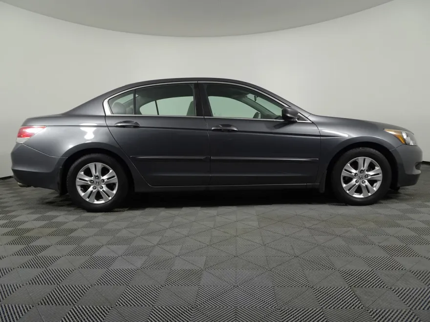2010 Honda Accord LX-P photo 1