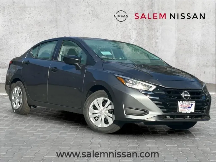 2025 Nissan Versa 1.6 S photo 1