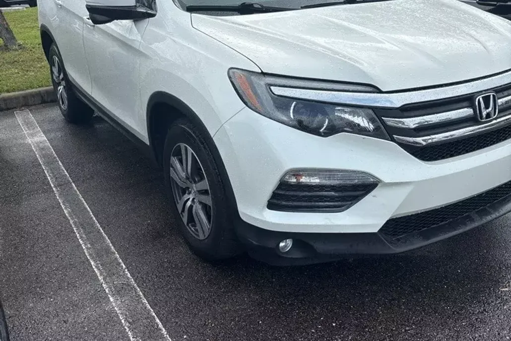 2016 Honda Pilot EX-L photo 1