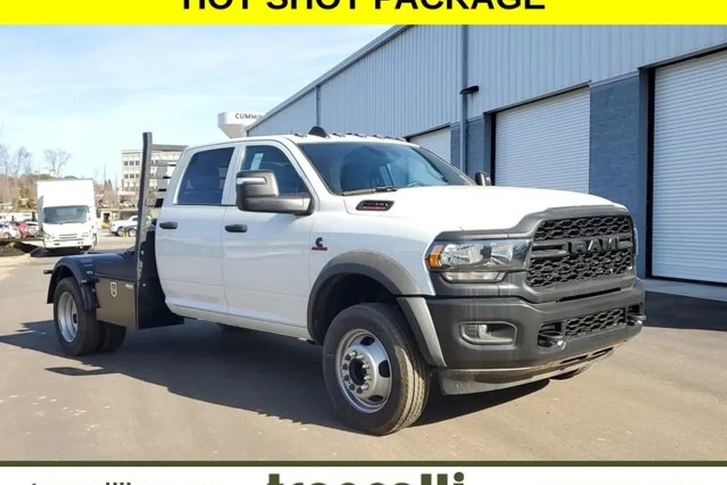 2024 Ram 5500 Tradesman photo 1