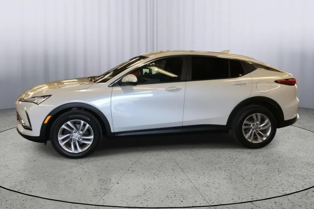 2024 Buick Envista Preferred photo 1