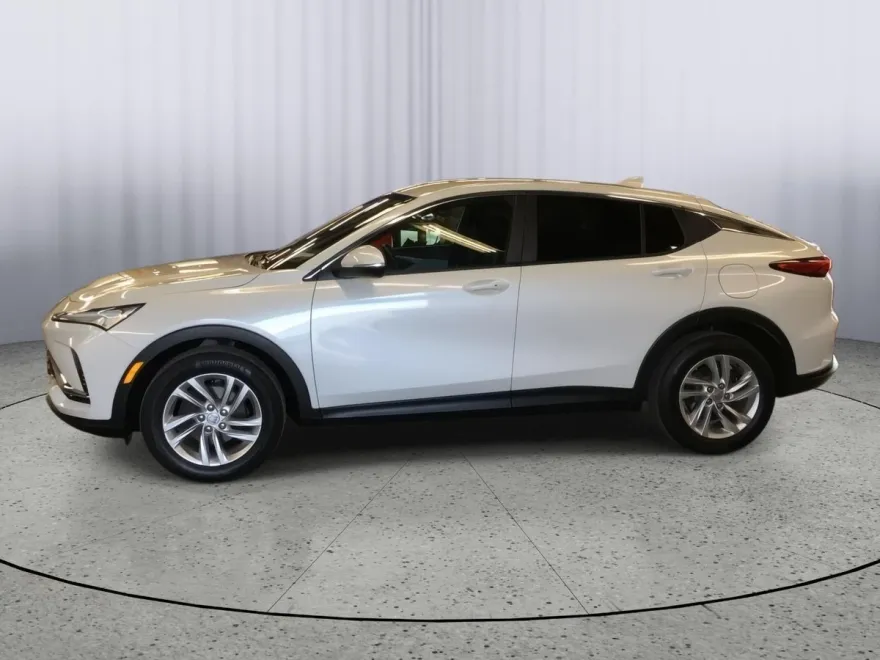 2024 Buick Envista Preferred photo 1