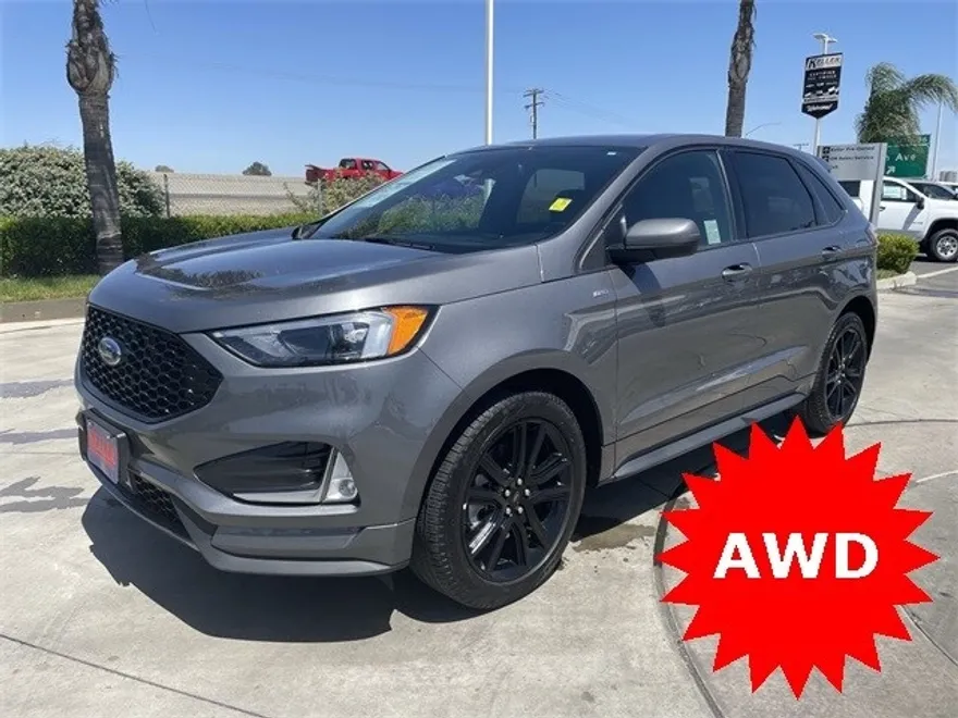 2024 Ford Edge ST photo 1