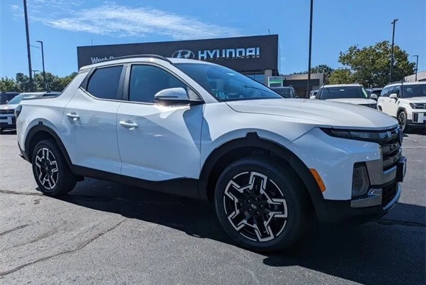 2025 Hyundai Santa Cruz Limited photo 1