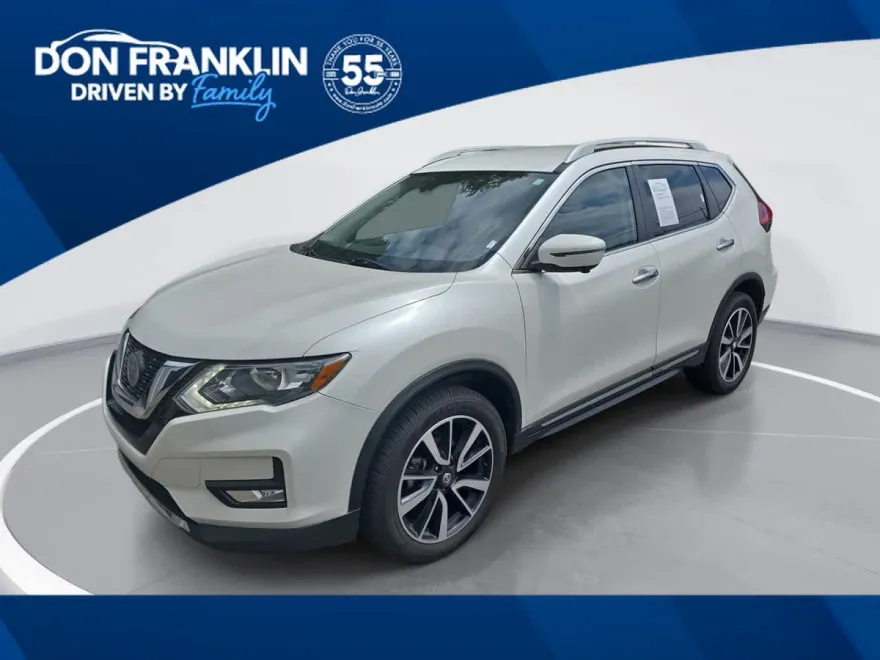 2019 Nissan Rogue SL photo 1