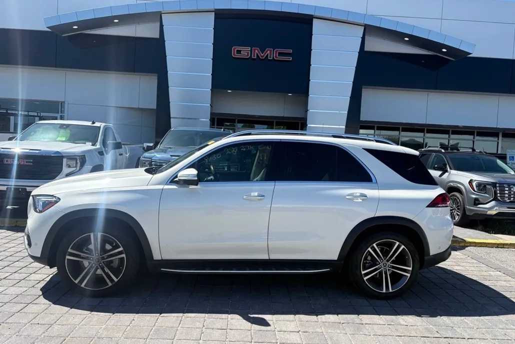 2022 Mercedes Benz GLE 350 4MATIC photo 1