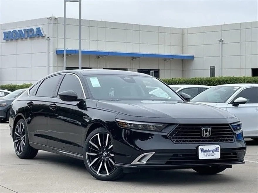 2025 Honda Accord Hybrid Touring photo 1