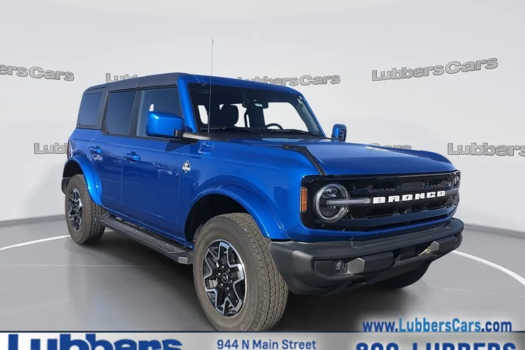 2024 Ford Bronco Outer Banks photo 1